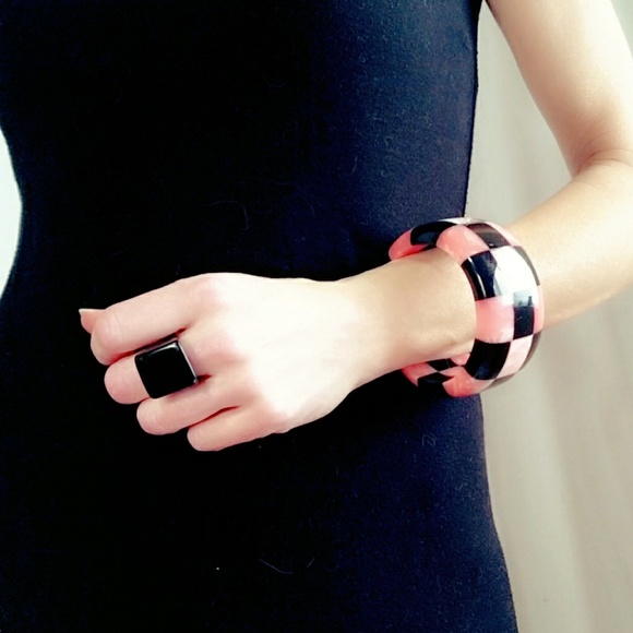 Artisan Checkerboard Lucite Chunky Bangle Bracelet - Picture 5 of 8